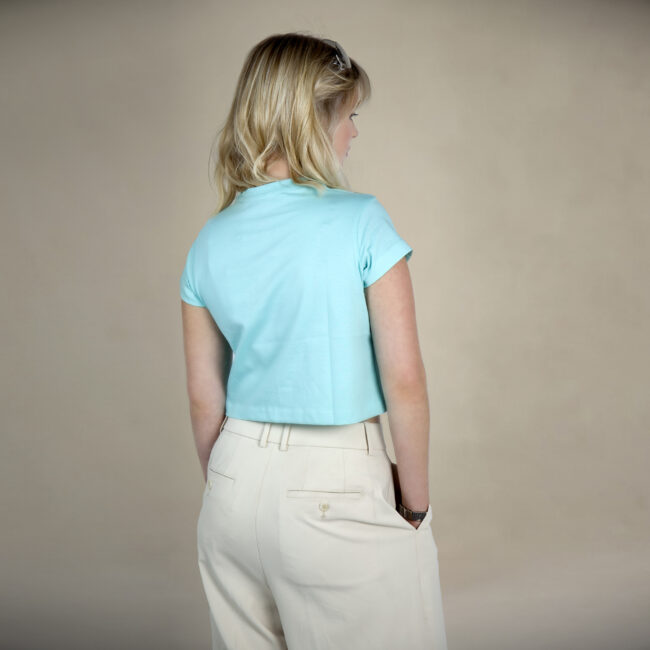 Never Give Up Crop Top